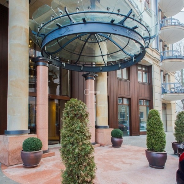 OPERA RESIDENCE