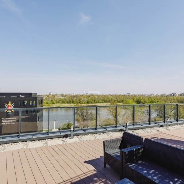 Solec Residence